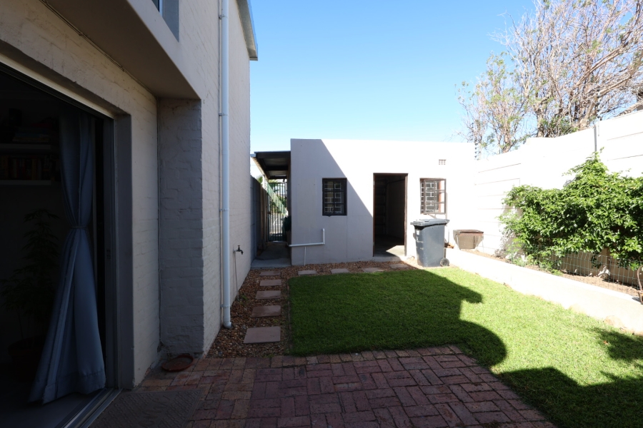 To Let 2 Bedroom Property for Rent in Table View Western Cape